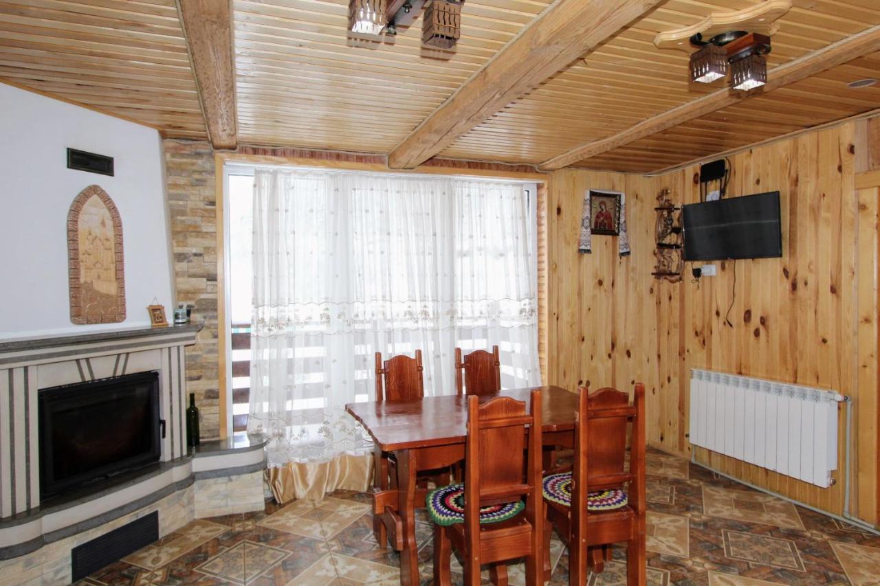 Cottage "Karpatske Shale" Iaremcea Exterior foto